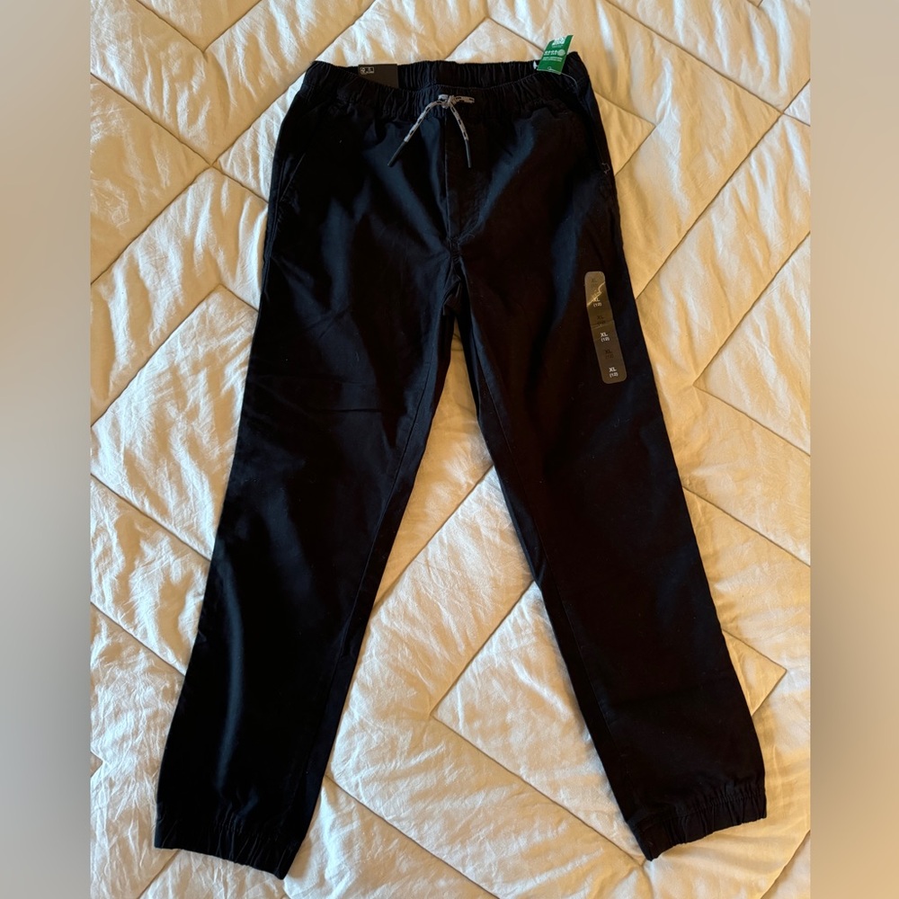 NWT - GAP Boys Comfort Strech pants, Size XL.